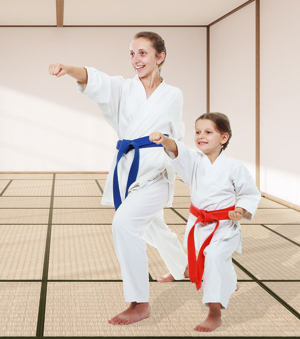 mother child in dojo